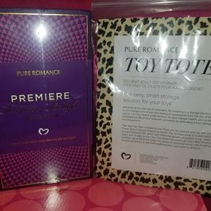 SOLD Premiere and toy tote